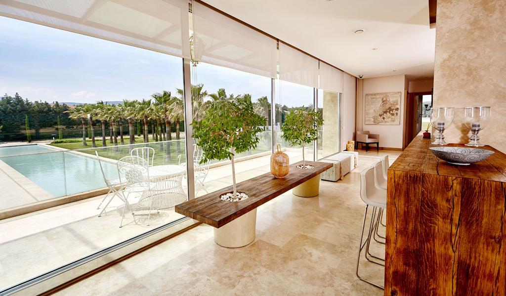 Two Rooms Hotel อูร์ลา ภายนอก รูปภาพ